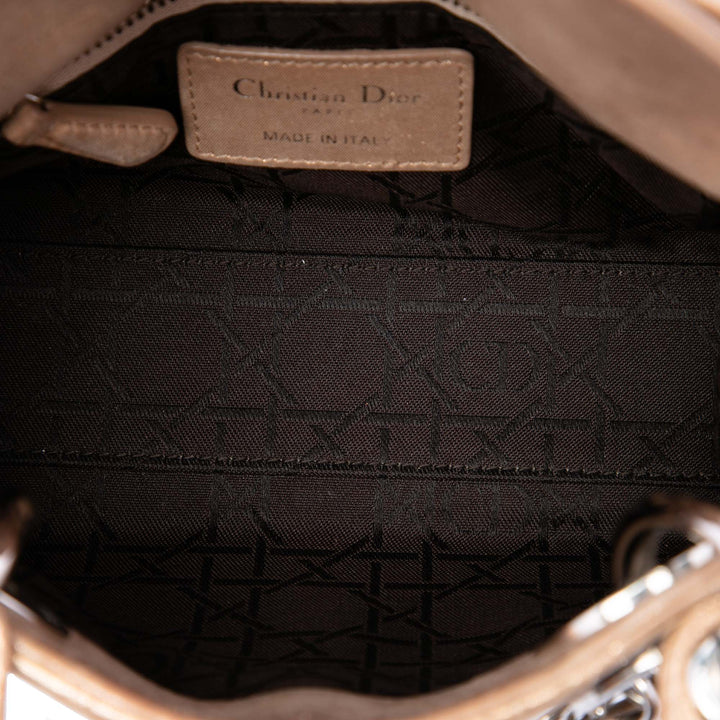 Dior Lady Dior Métallisé Cannage Mini Cuir d'agneau Rose – vue 4 – GABY PARIS