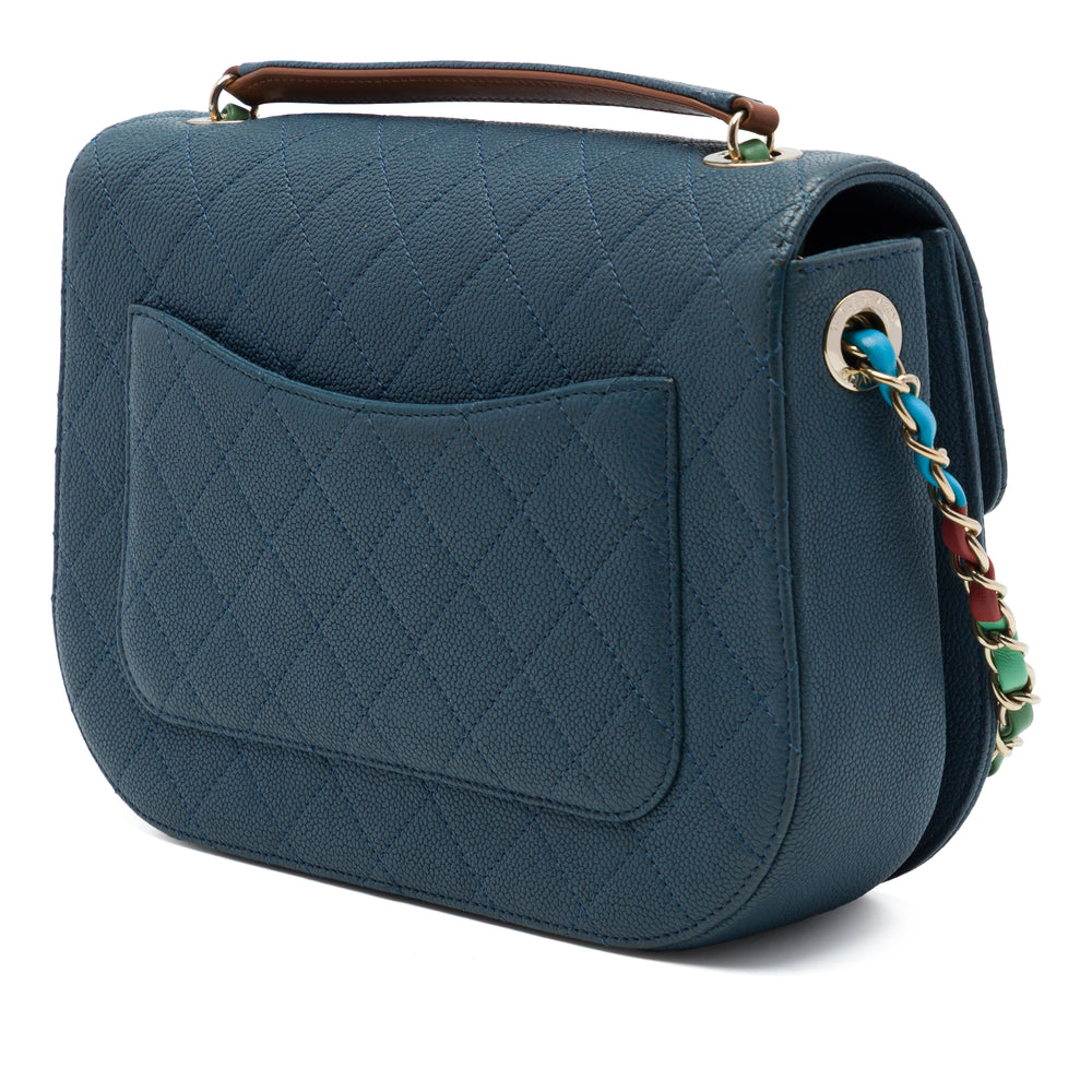Chanel Paris Cuba Matelassé Thread Around à rabat Moyen Cuir caviar Bleu – vue 2 – GABY PARIS