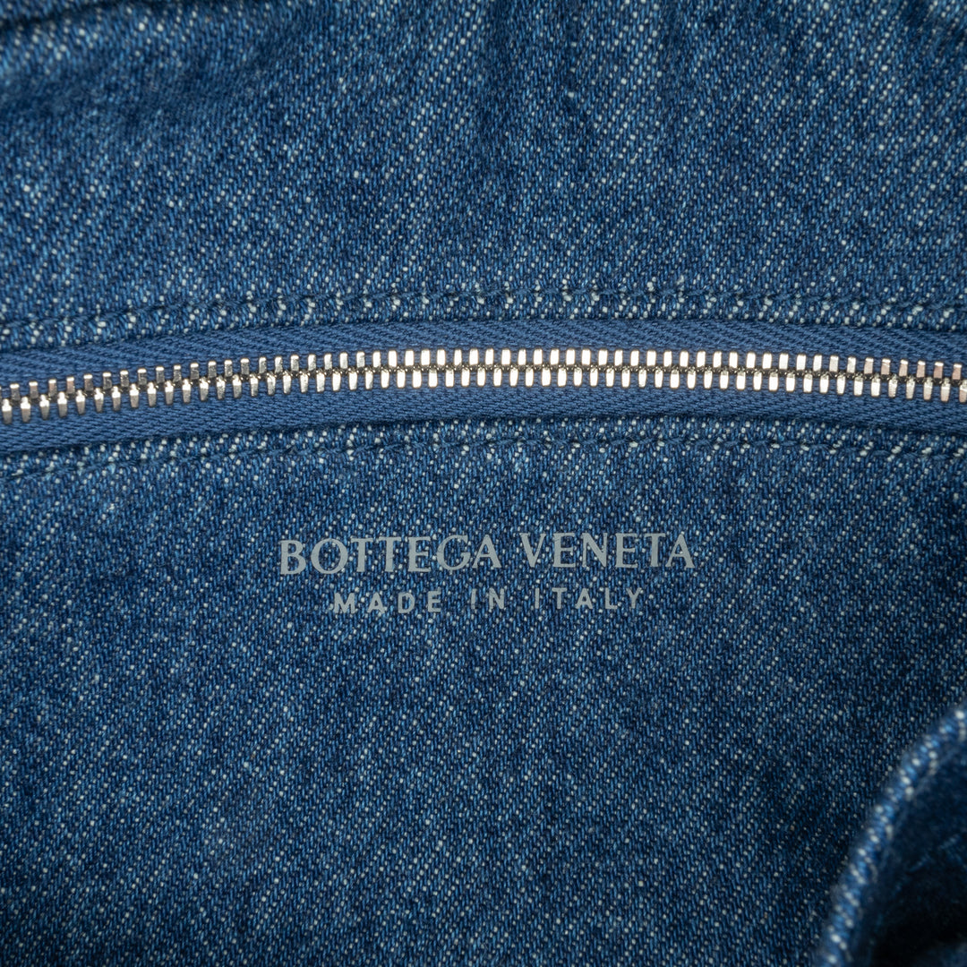 Bottega Veneta Small Jean Intreccio Sac caméra Bleu