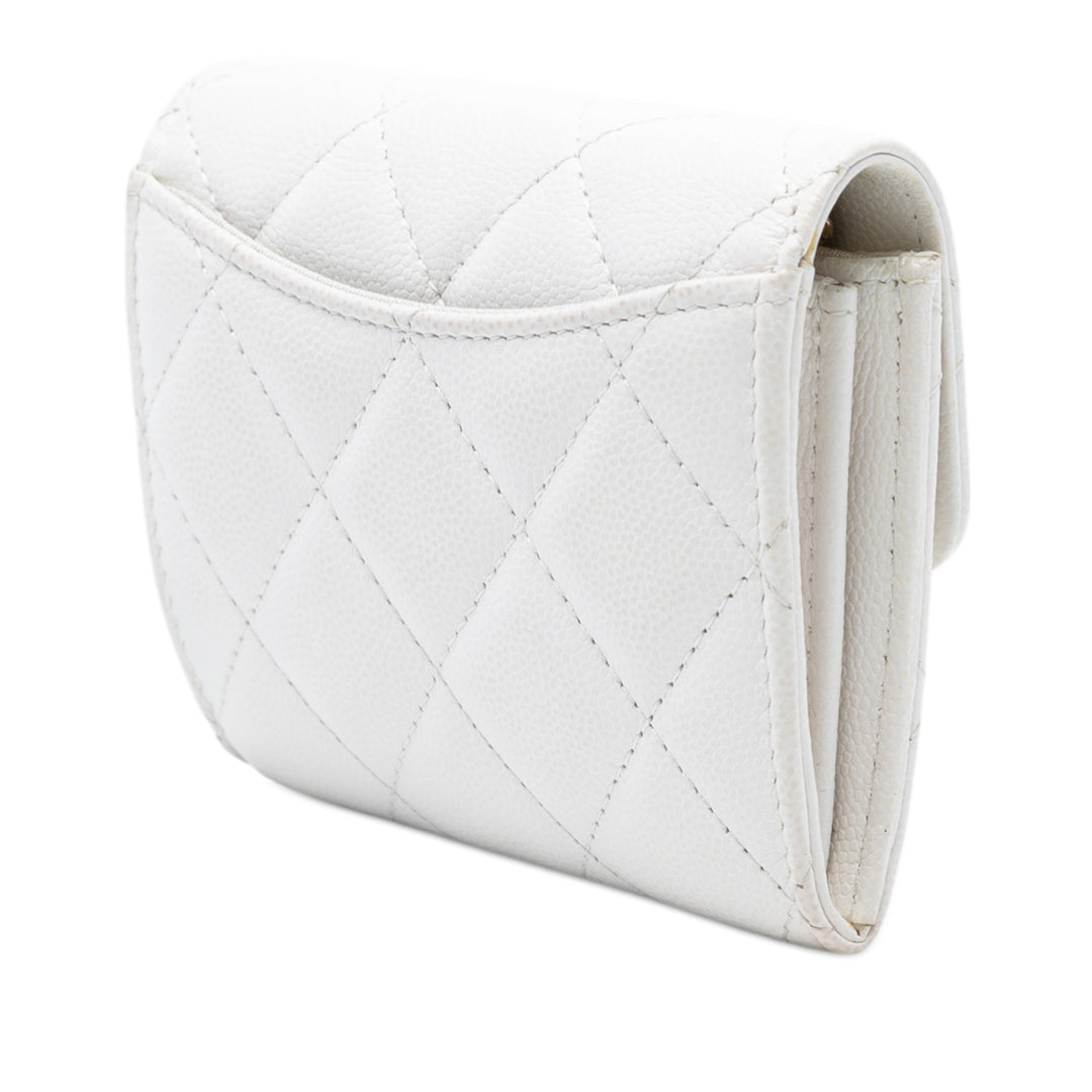 Chanel CC Matelassé Caviar à rabat Card Holder avec chaîne