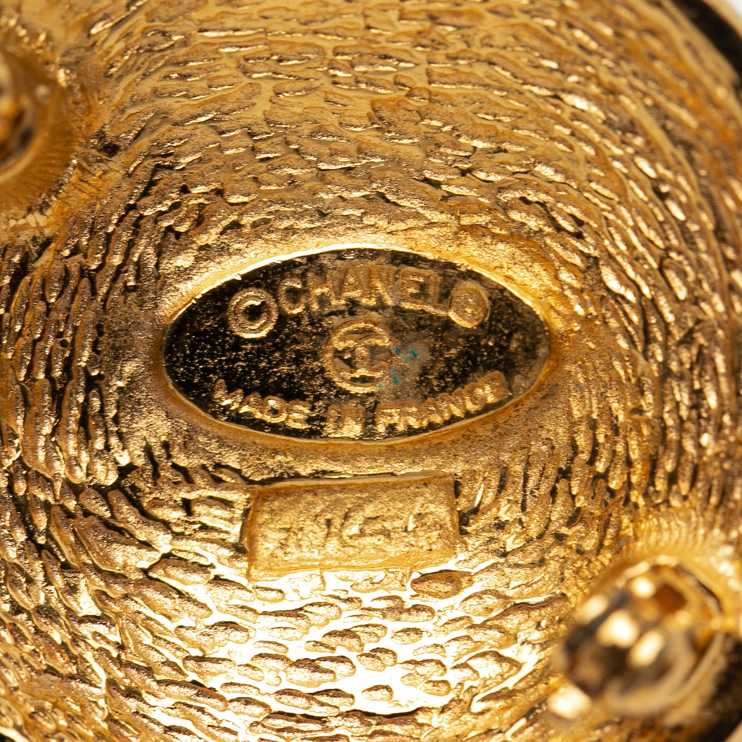 Chanel CC plaqué Matelassé Rond Broche – GABY PARIS Authentique