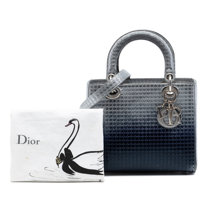 Dior Ombre Métallisé Microcannage Lady Dior Moyen Argenté – vue 7 – GABY PARIS