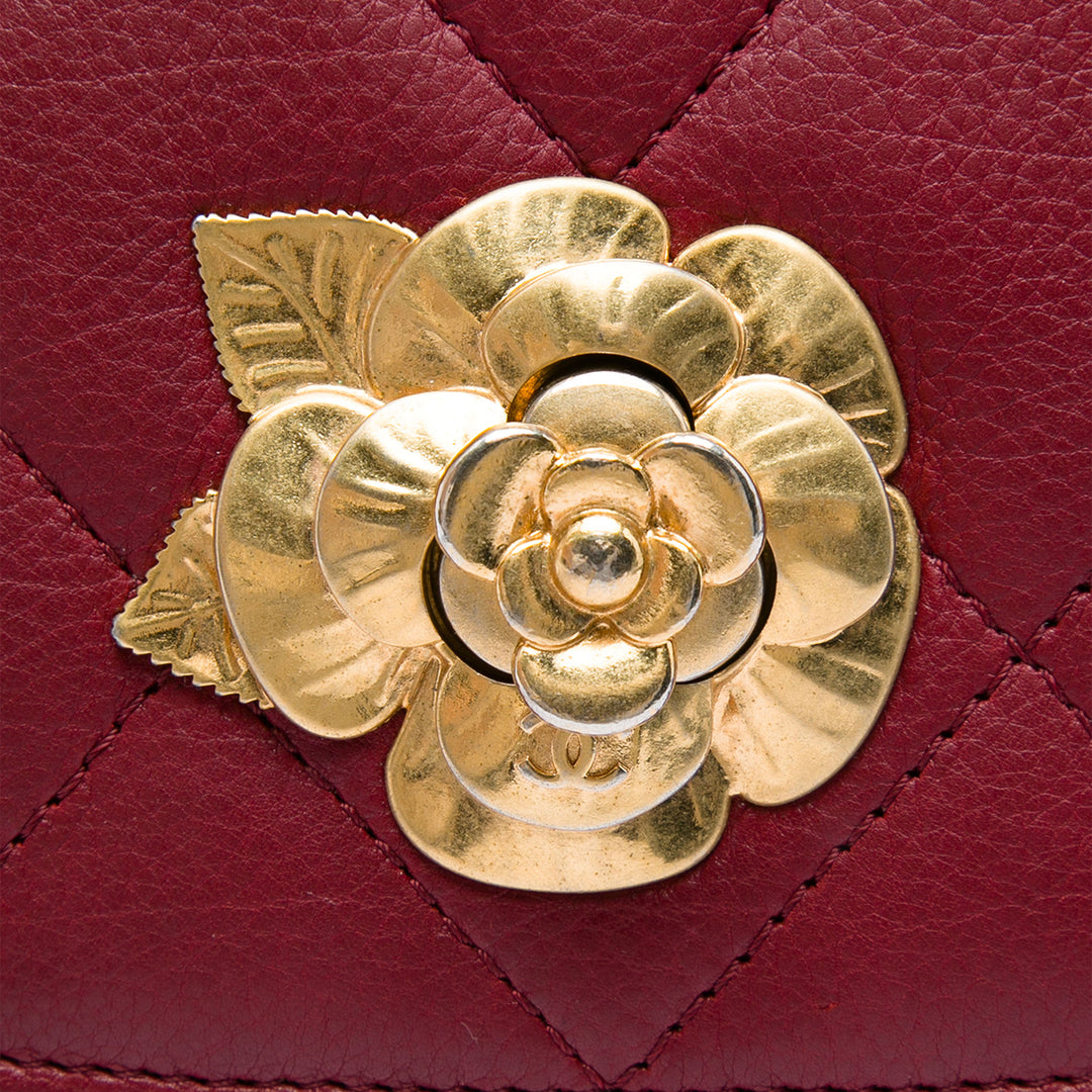 Chanel Matelassé Camellia Turn Lock à rabat Cuir de veau