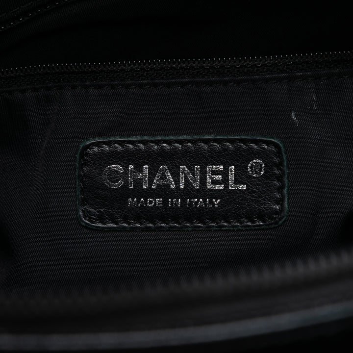 Chanel Large Matelassé brillant Cuir de veau Paris Biarritz Cabas