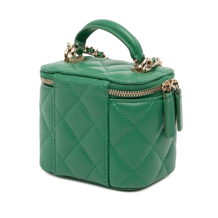 Chanel CC Matelassé Vanity avec chaîne Mini Cuir d'agneau Vert