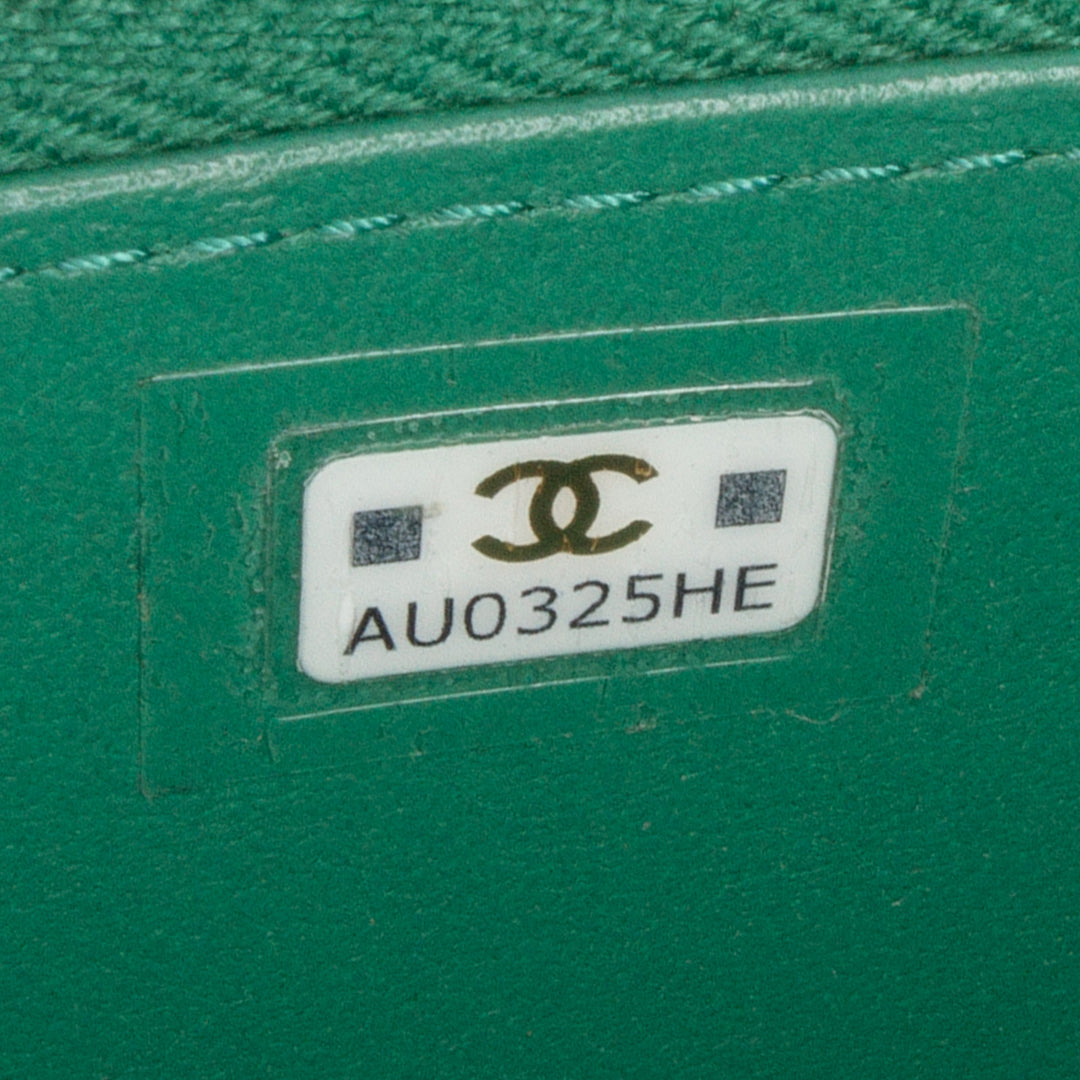 Chanel CC Matelassé Vanity avec chaîne Mini Cuir d'agneau Vert