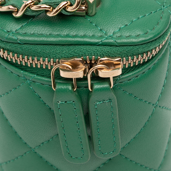 Chanel CC Matelassé Vanity avec chaîne Mini Cuir d'agneau Vert
