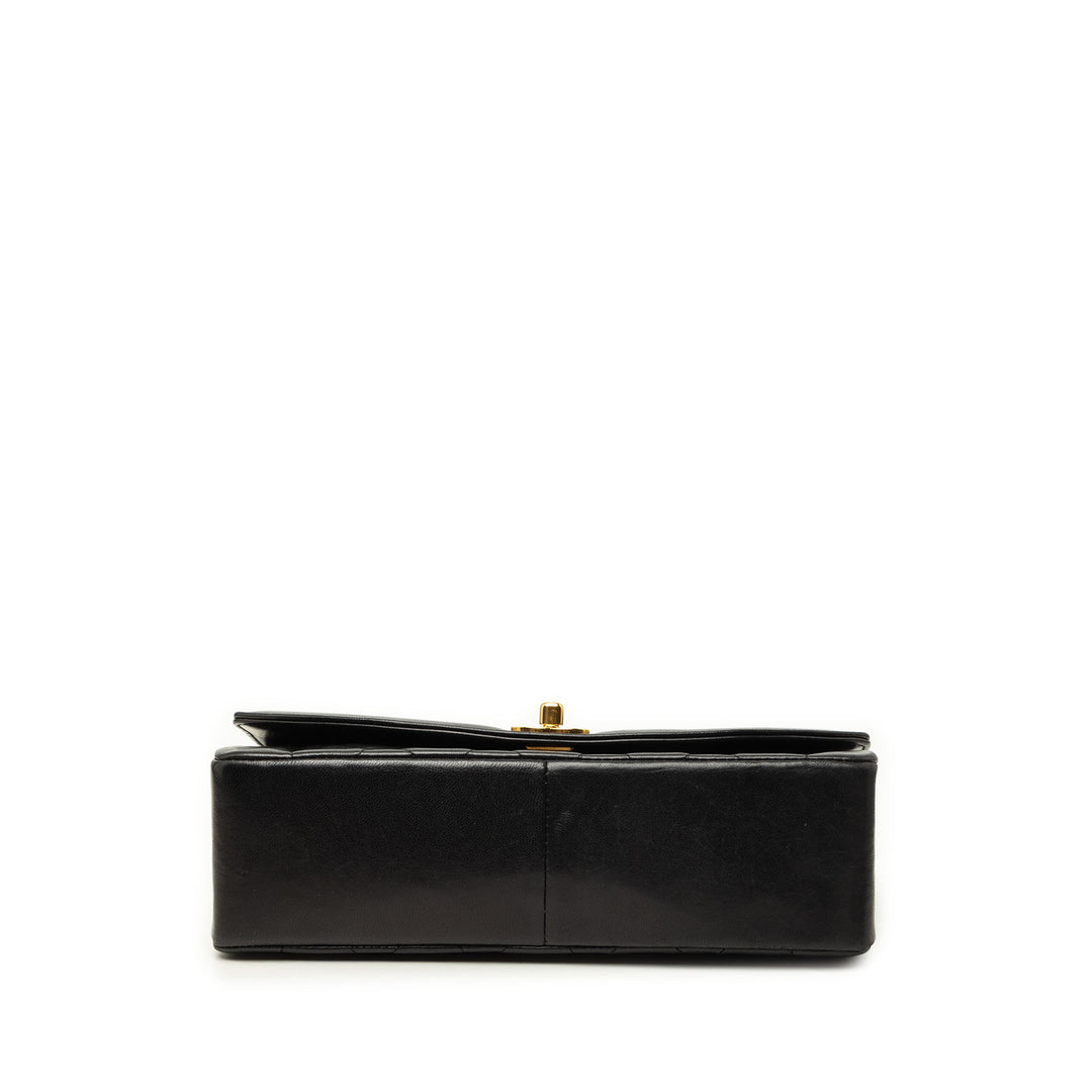 Chanel Diana à rabat Moyen Cuir d'agneau Noir
