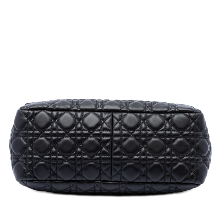 Cannage New Lock Sac Cuir d'agneau Noir