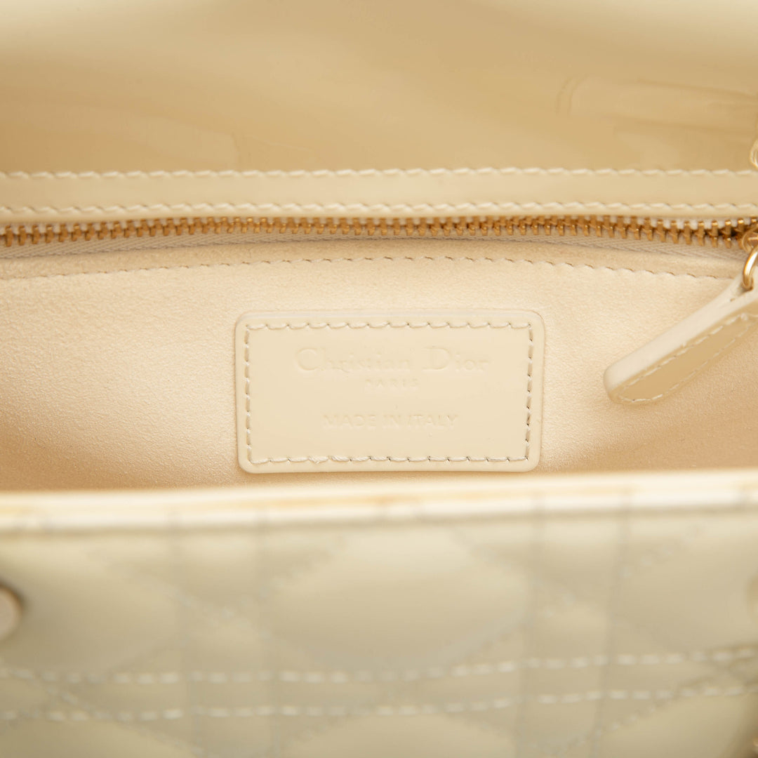 Dior Medium Cuir verni Cannage Lady Dior