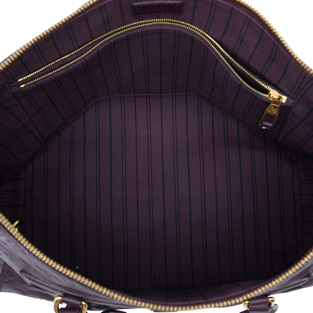 Louis Vuitton Lumineuse PM Monogram Empreinte Violet – vue 4 – GABY PARIS