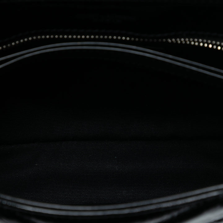 Saint Laurent Toy Matelasse Cuir verni Monogram LouLou Sac porté croisé