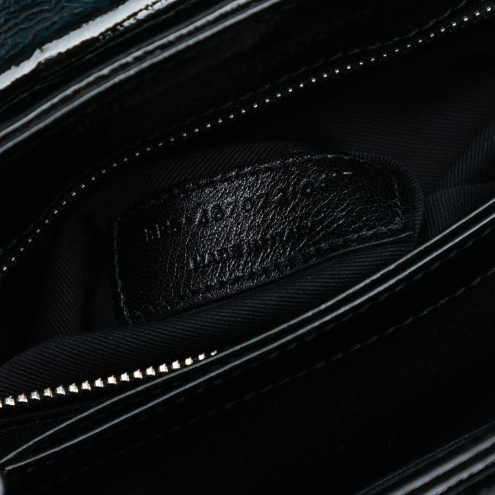Saint Laurent Toy Matelasse Cuir verni Monogram LouLou Sac porté croisé