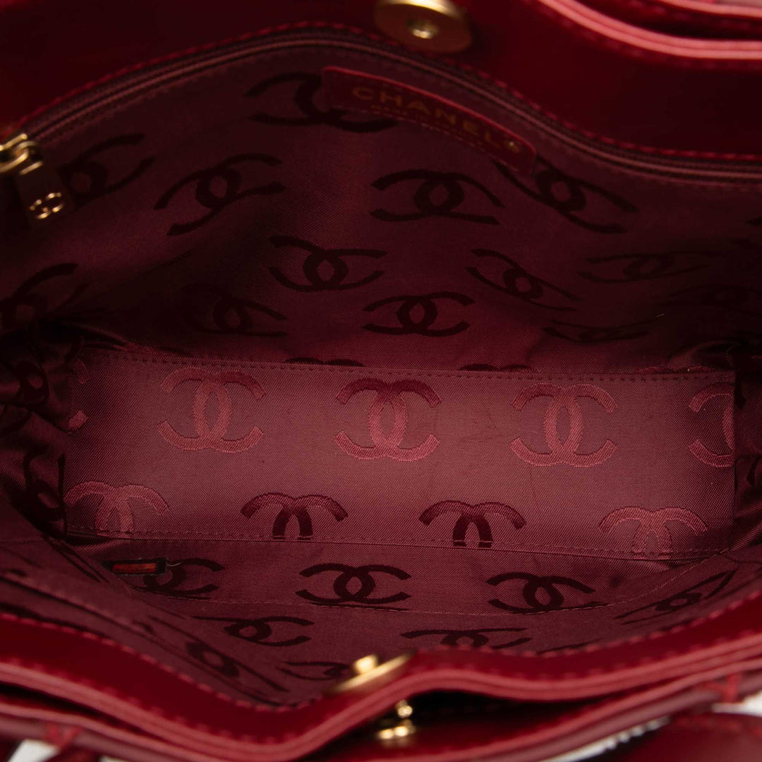 Chanel Small CC Cuir de veau Surpique Cabas