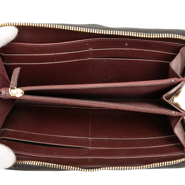 Chanel CC Quilted Caviar Zip Around Long Wallet Noir