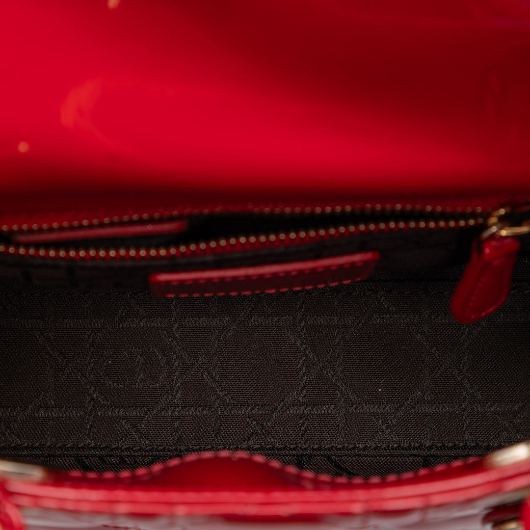Dior Lady Dior Cannage Mini Rouge – vue 4 – GABY PARIS