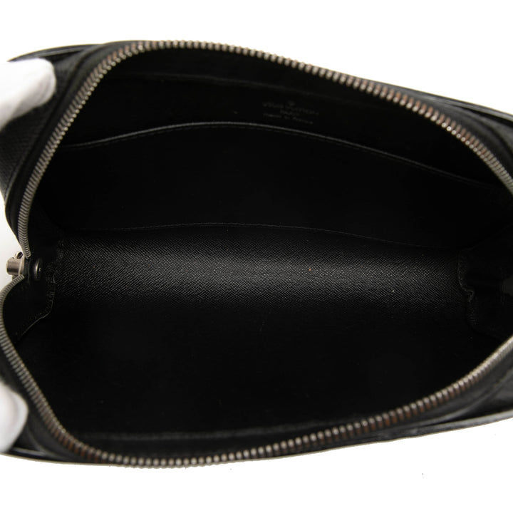 Louis Vuitton Taiga Pochette Baikal