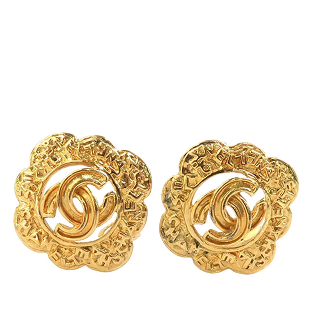 Chanel CC plaqué Logo Flower À clip Boucles d'oreilles Doré – vue principale – GABY PARIS