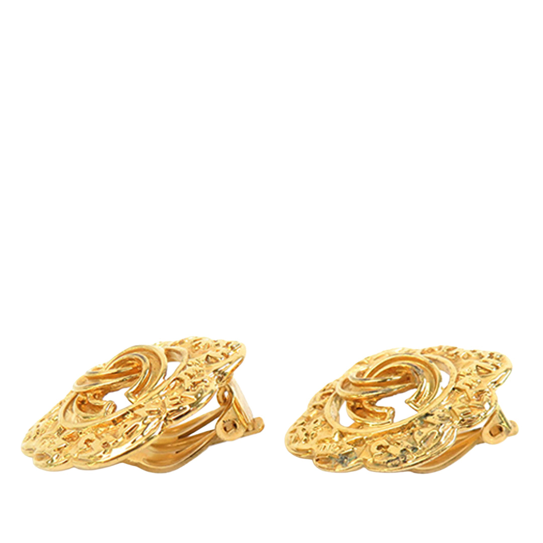 Chanel CC plaqué Logo Flower À clip Boucles d'oreilles Doré – vue 4 – GABY PARIS