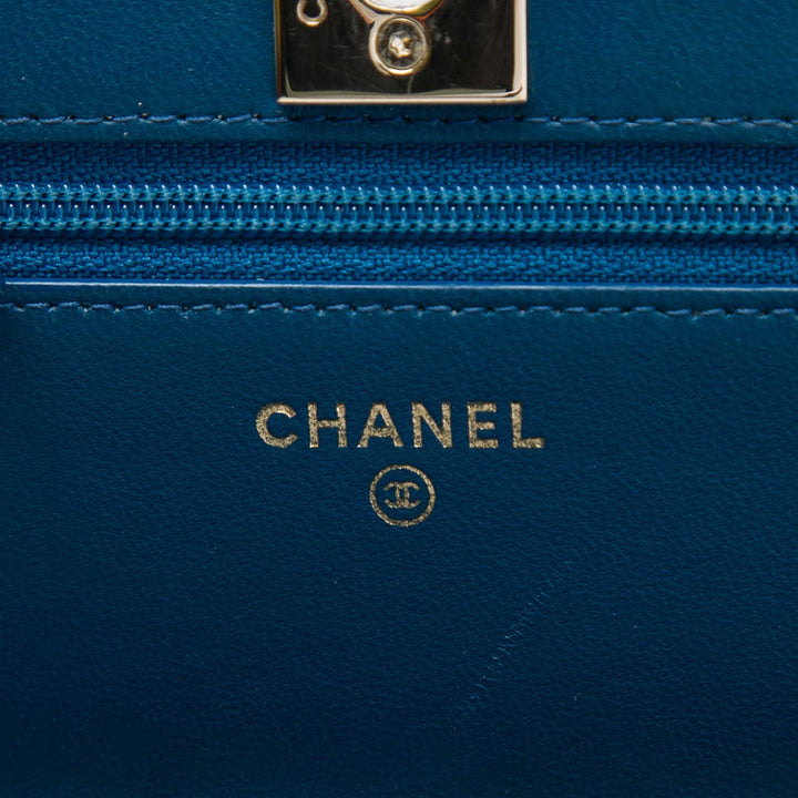 Chanel Matelassé Trendy CC Wallet on Chain Cuir d'agneau Bleu