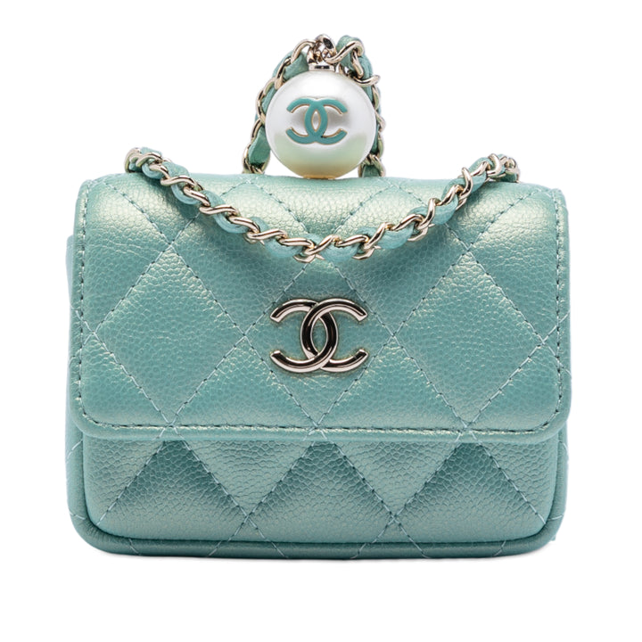 Chanel Iridescent Caviar Perle On Top Coin Purse avec chaîne