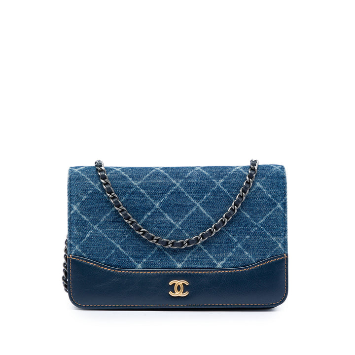 Chanel Printed Jean et Cuir de veau Gabrielle Wallet on Chain