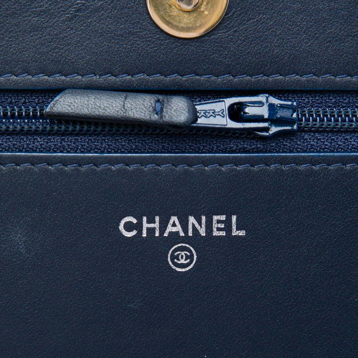 Chanel Printed Jean et Cuir de veau Gabrielle Wallet on Chain