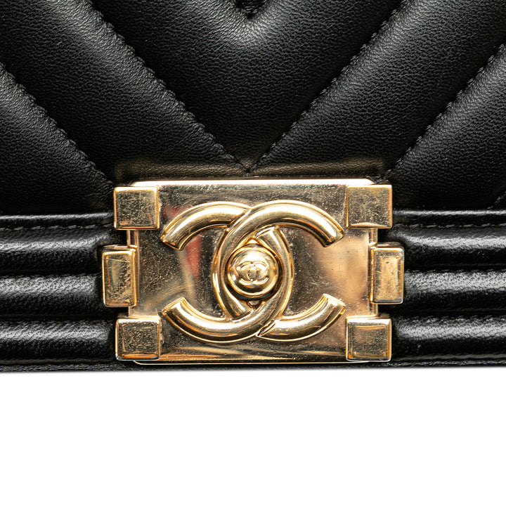 Medium Chevron Lambskin Boy Flap Black - Gaby Paris