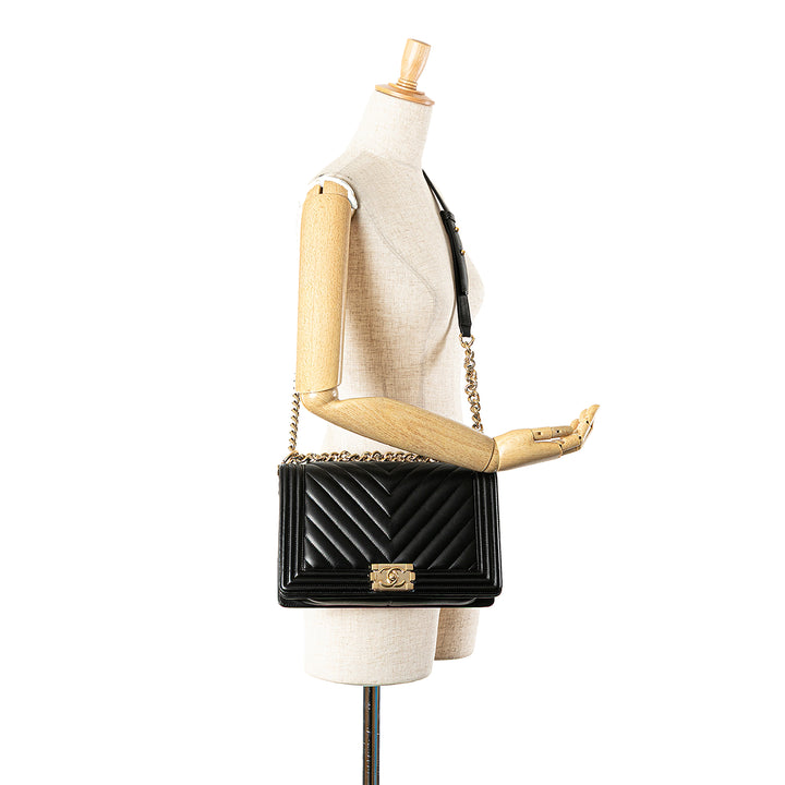 Medium Chevron Lambskin Boy Flap Black - Gaby Paris