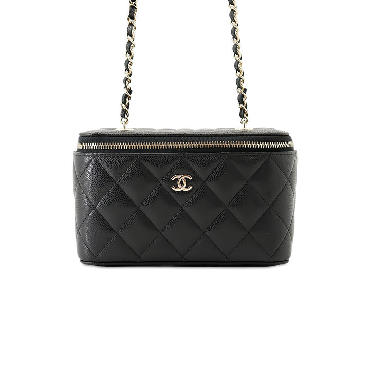 Chanel Matelassé Vanity avec chaîne Petit Cuir caviar Noir – vue principale – GABY PARIS