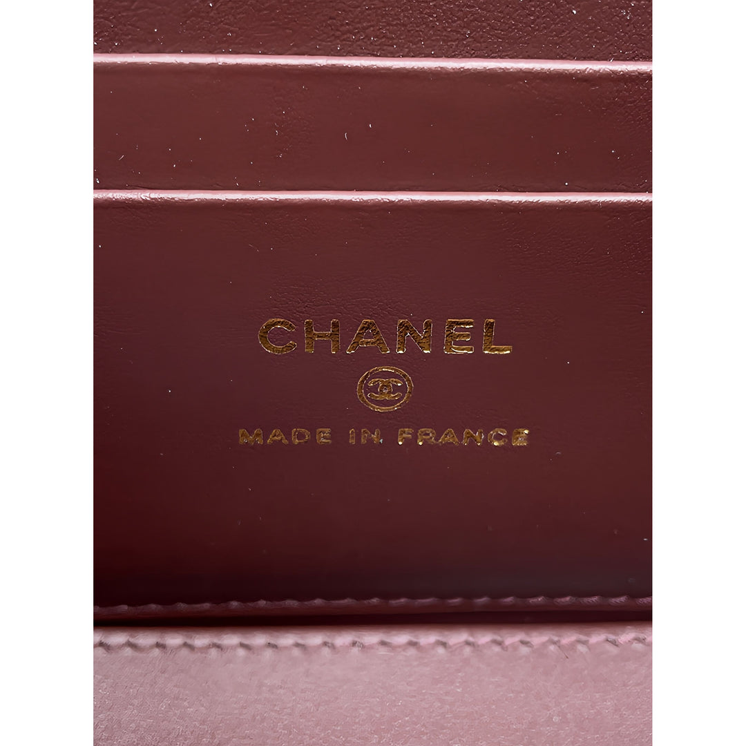 Chanel Matelassé Vanity avec chaîne Petit Cuir caviar Noir – vue 5 – GABY PARIS
