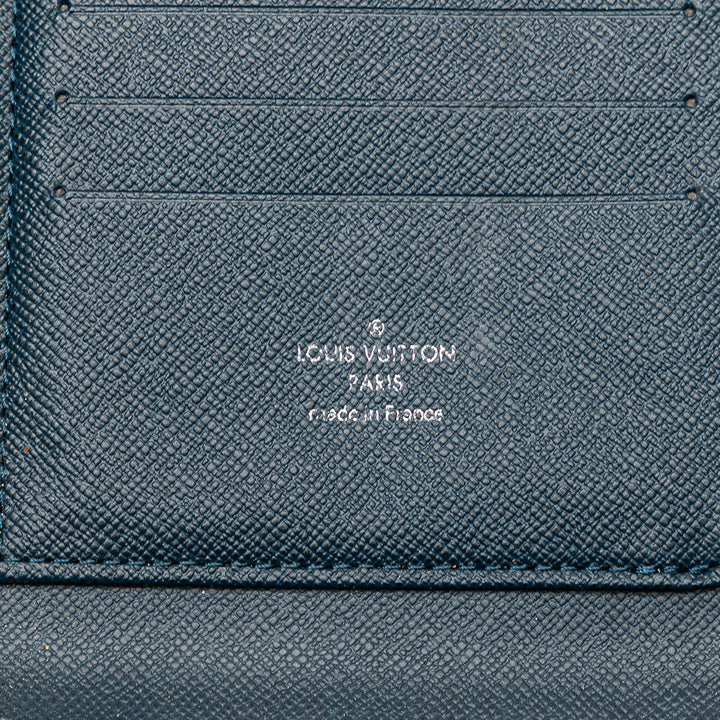 Louis Vuitton Taiga Atoll Organizer Bleu – GABY PARIS Authentique