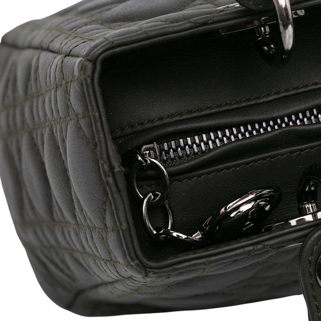 Dior Lady Dior Cannage Moyen Cuir d'agneau Marron – vue 10 – GABY PARIS