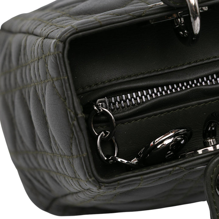 Dior Lady Dior Cannage Moyen Cuir d'agneau Marron – vue 10 – GABY PARIS