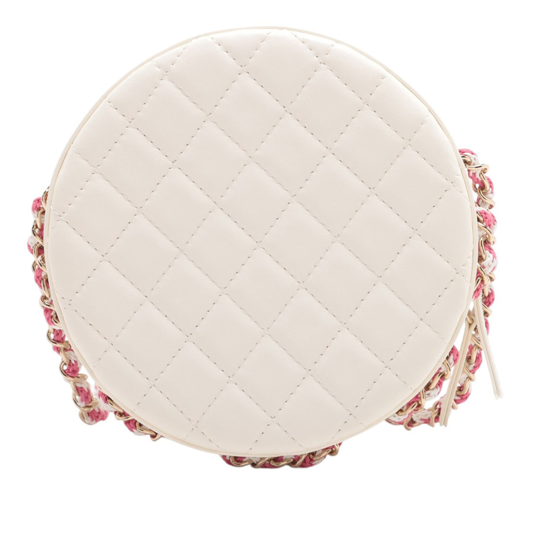 Chanel Cuir d’agneau La Pausa Coco Lifesaver Round Bag Blanc – GABY PARIS Authentique