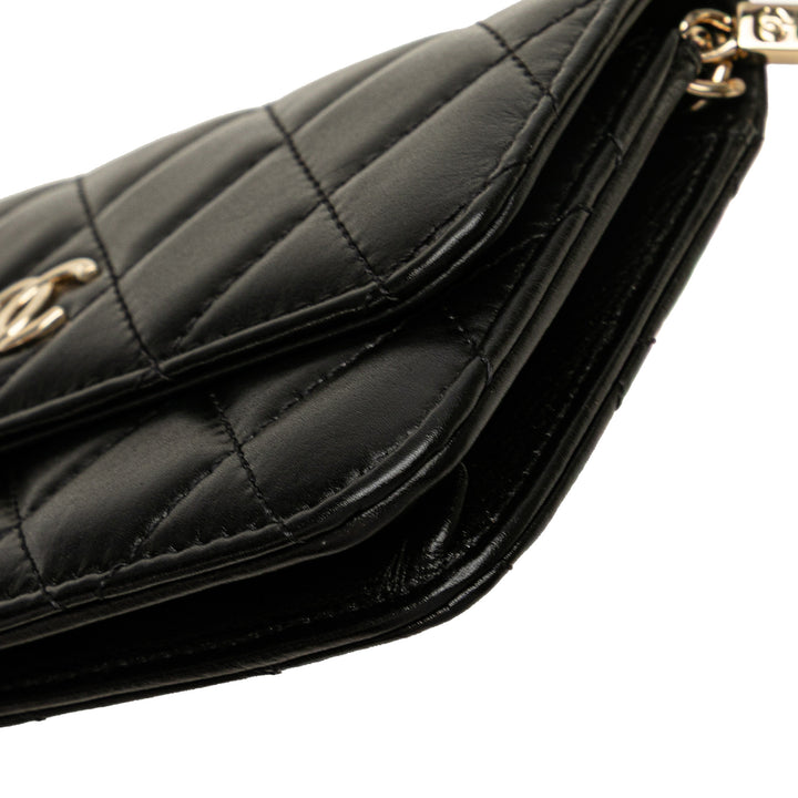 Quilted Calfskin Maxi Pearls Clutch With Chain Black - Gaby Paris