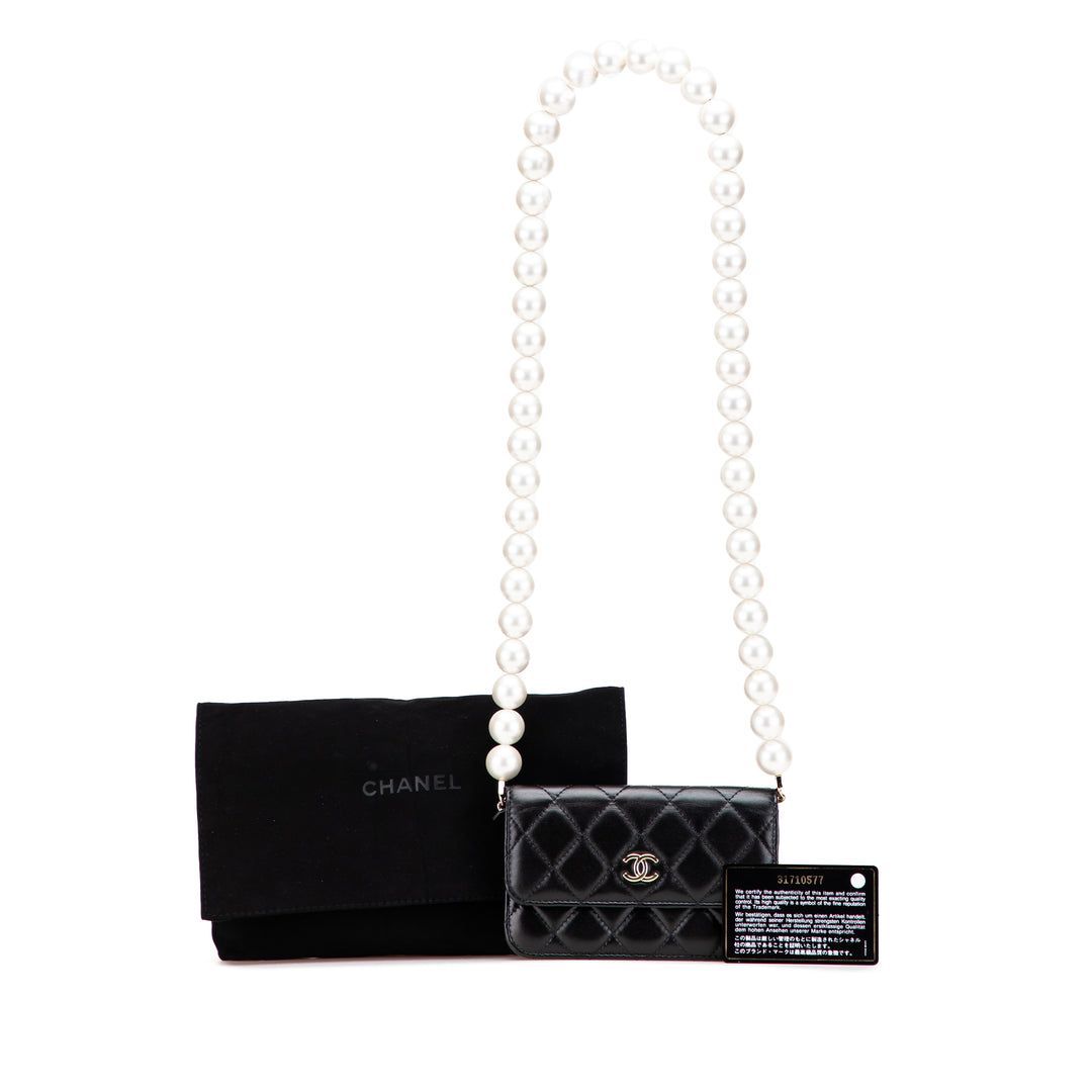 Quilted Calfskin Maxi Pearls Clutch With Chain Black - Gaby Paris