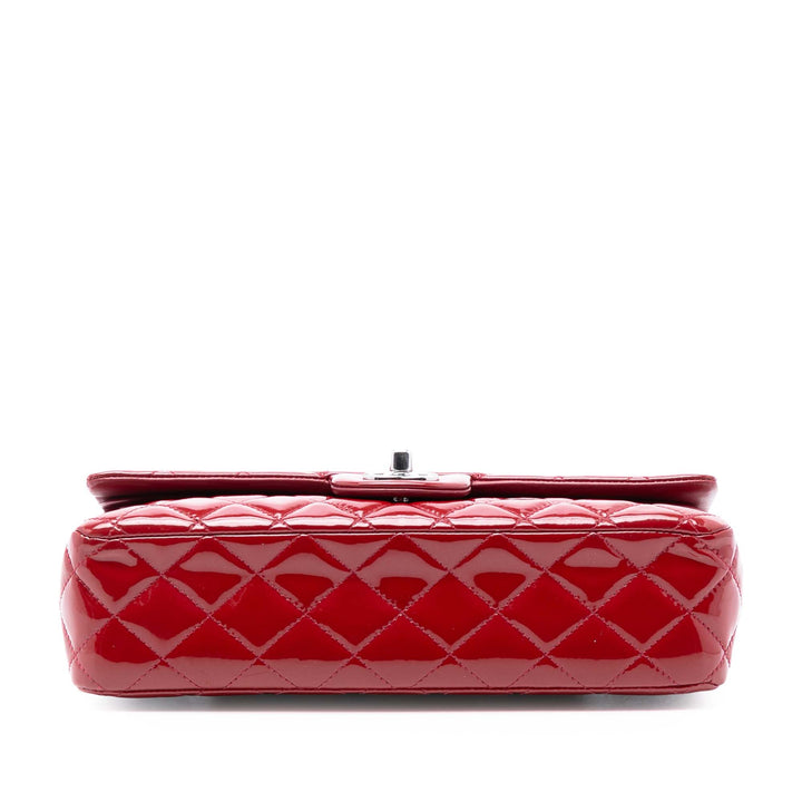 Chanel Medium Classic Cuir verni Double rabat