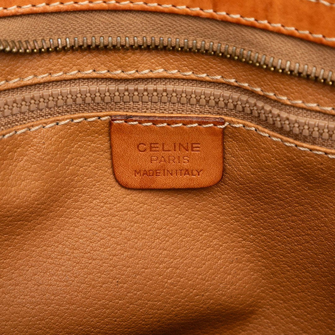 Celine Macadam Coated Toile Pochette Marron – GABY PARIS Authentique