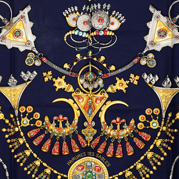 Hermès Carré Parures des Sables 90 Bleu – vue 8 – GABY PARIS
