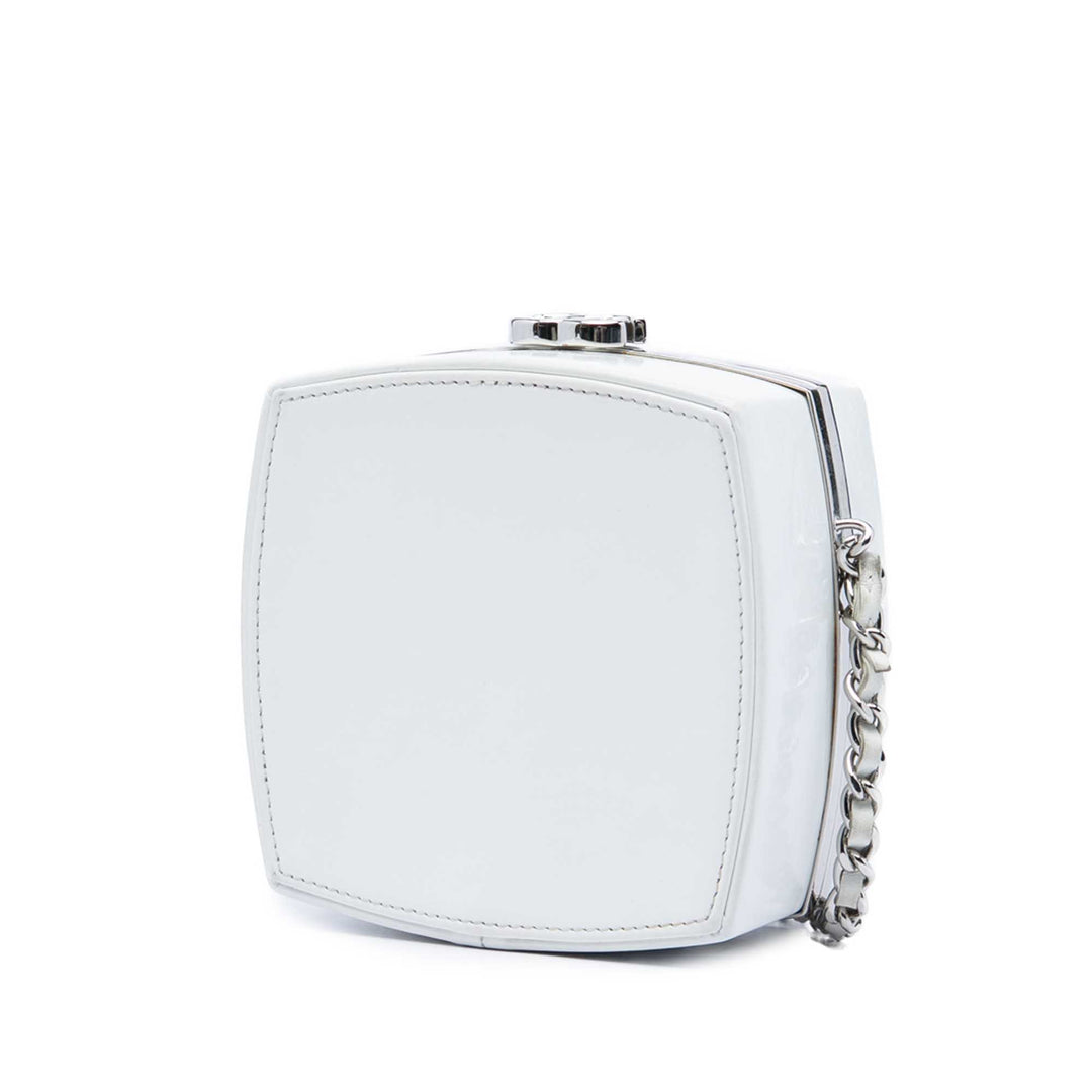 Chanel Cuir verni Cuir de chèvre Make Up Boîte Pochette avec chaîne