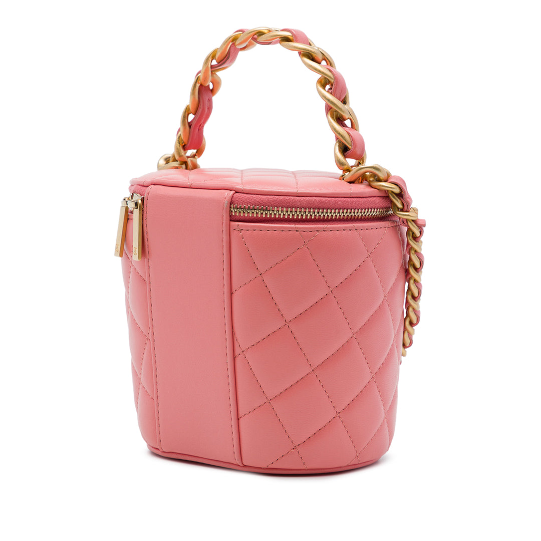 Chanel Matelassé Afternoon Tea Vanity avec chaîne Cuir d'agneau Rose – vue 2 – GABY PARIS