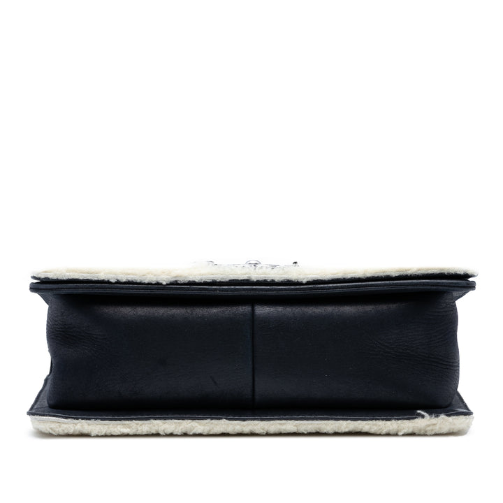 Chanel Bicolore Shearling Boy à rabat Moyen Matière naturelle
