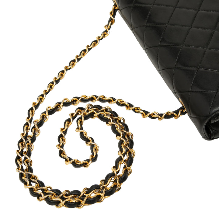 Chanel Medium Matelassé Cuir d’agneau Rabat intégral