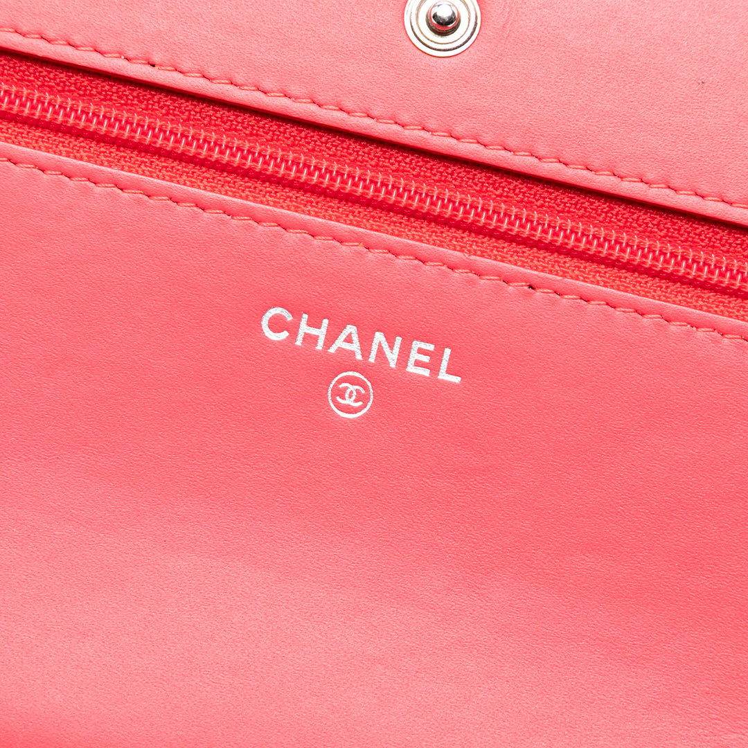 Chanel CC Diamond Matelassé Wallet on Chain Cuir
