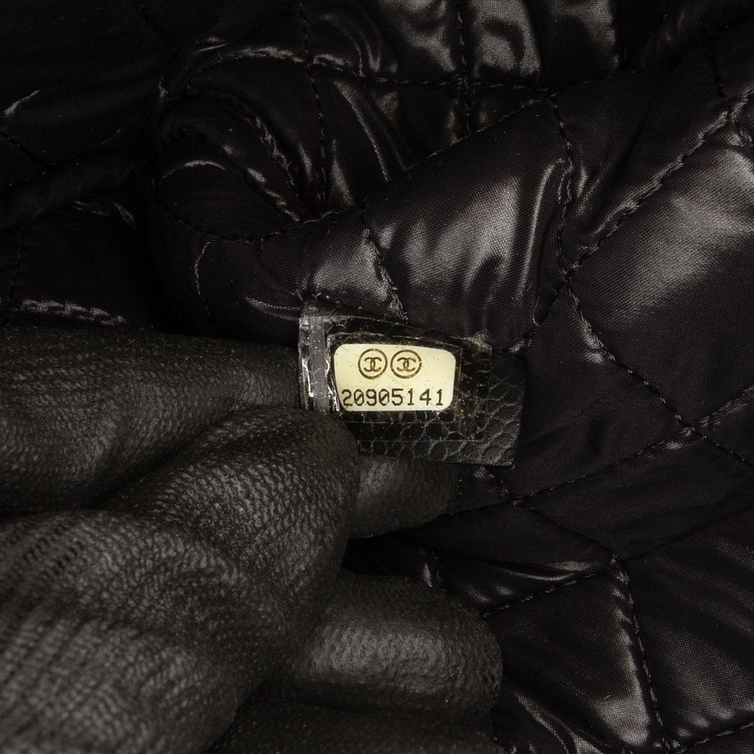 Large Quilted Caviar O Case Clutch Black - Gaby Paris