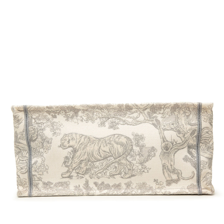 Dior Book Tote brodé Dioriviera De Jouy Moyen Gris – vue 3 – GABY PARIS