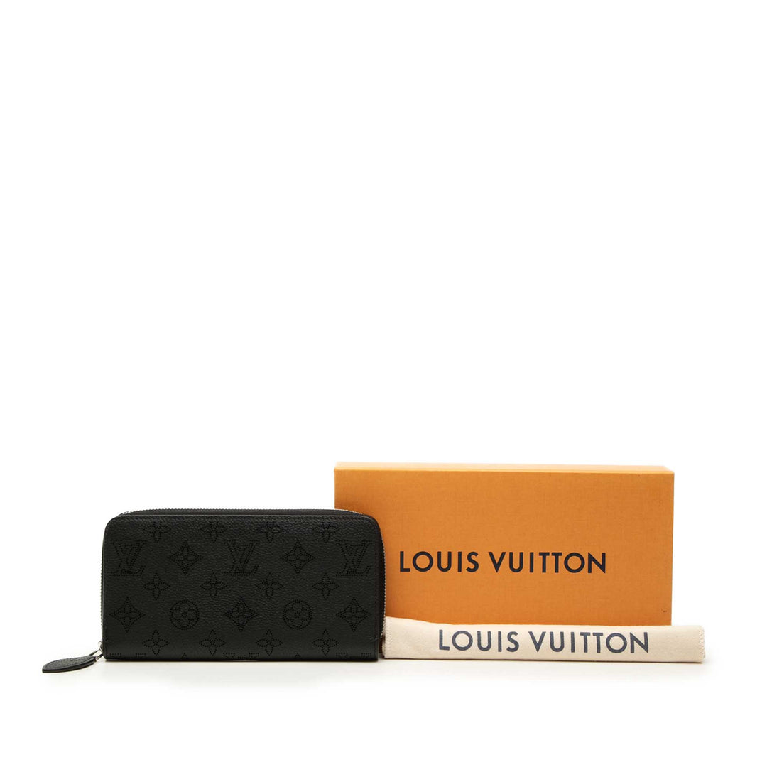 Louis Vuitton Monogram Mahina Zippy Portefeuille