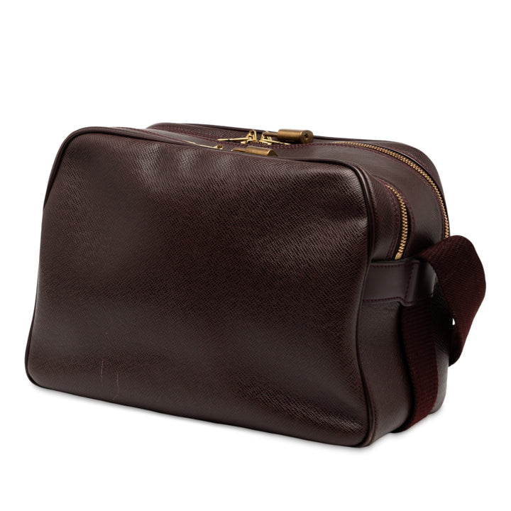 Louis Vuitton Taiga Reporter PM