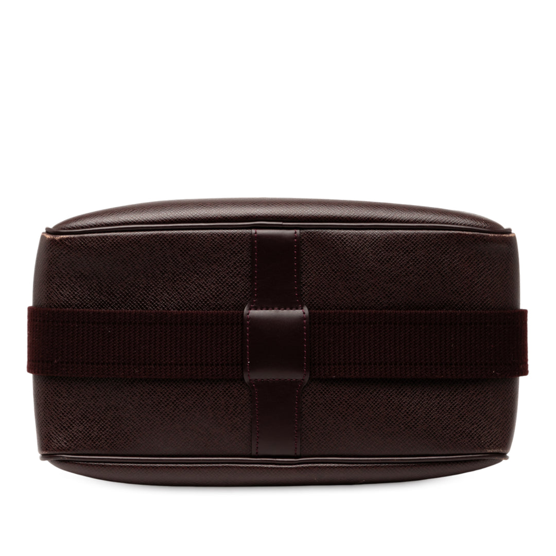 Louis Vuitton Taiga Reporter PM